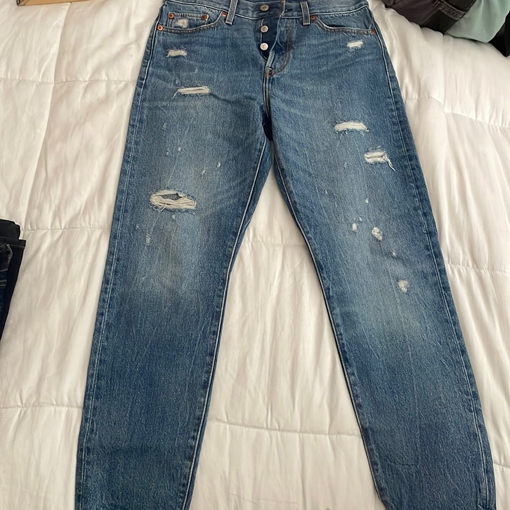 Levi's distressed ankle jeans